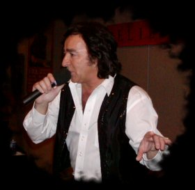 Tom Sadge as Neil Diamond