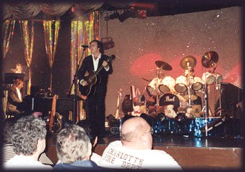 Tom Sadge as NEIL DIAMOND, Memories Theatre, Pigeon Forge, TN 7-16-01