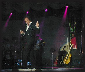 Tom Sadge as NEIL DIAMOND, Memories Theatre, Pigeon Forge, TN 7-16-01
