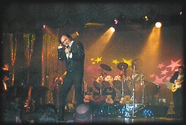 Tom Sadge as NEIL DIAMOND, Memories Theatre, Pigeon Forge, TN 7-16-01