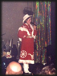 Christine Llewellyn as PATSY CLINE, Memories Theatre, Pigeon Forge, TN 7-16-01