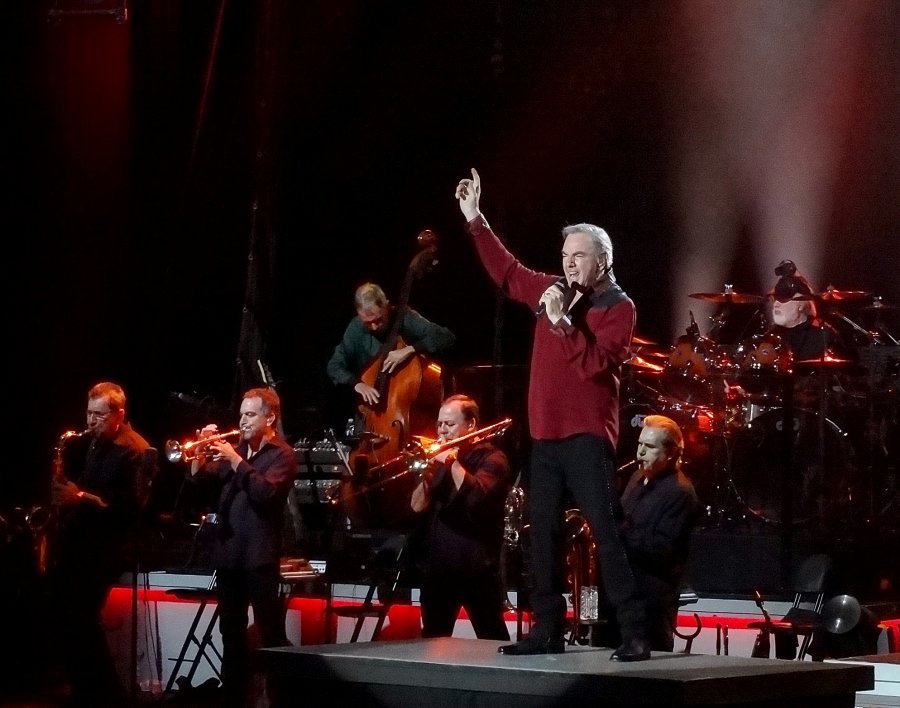 Neil Diamond live at The Greek Theater Aug 23, 2012