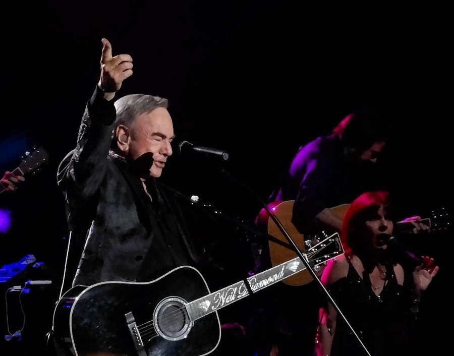 Neil Diamond Live at The Greek Theater 8-25-2012