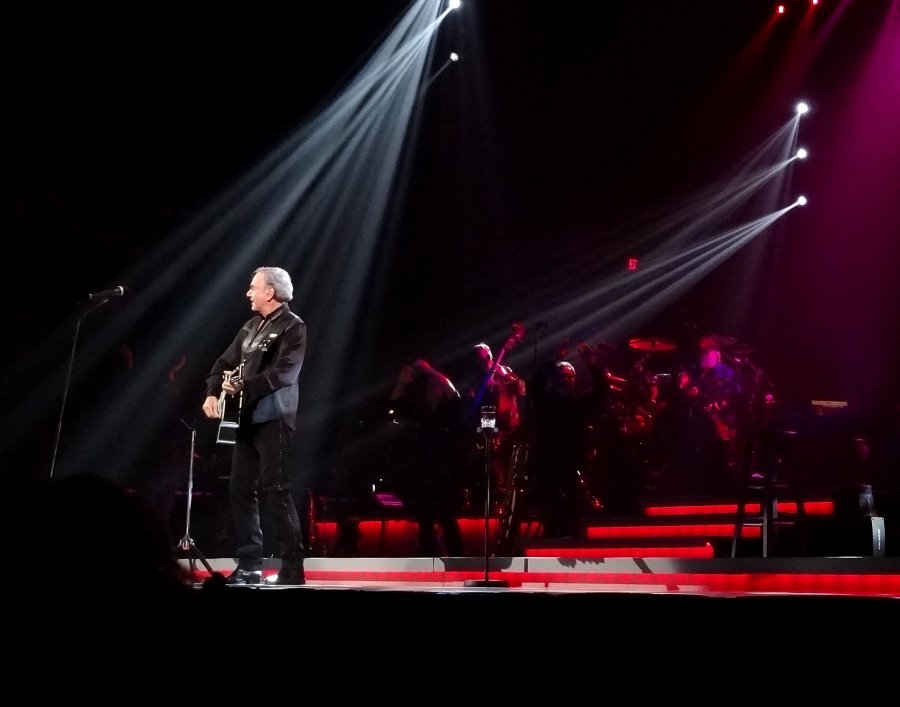 Neil Diamond Live at MGM GRAND, Las Vegas, NV  9-1-2012