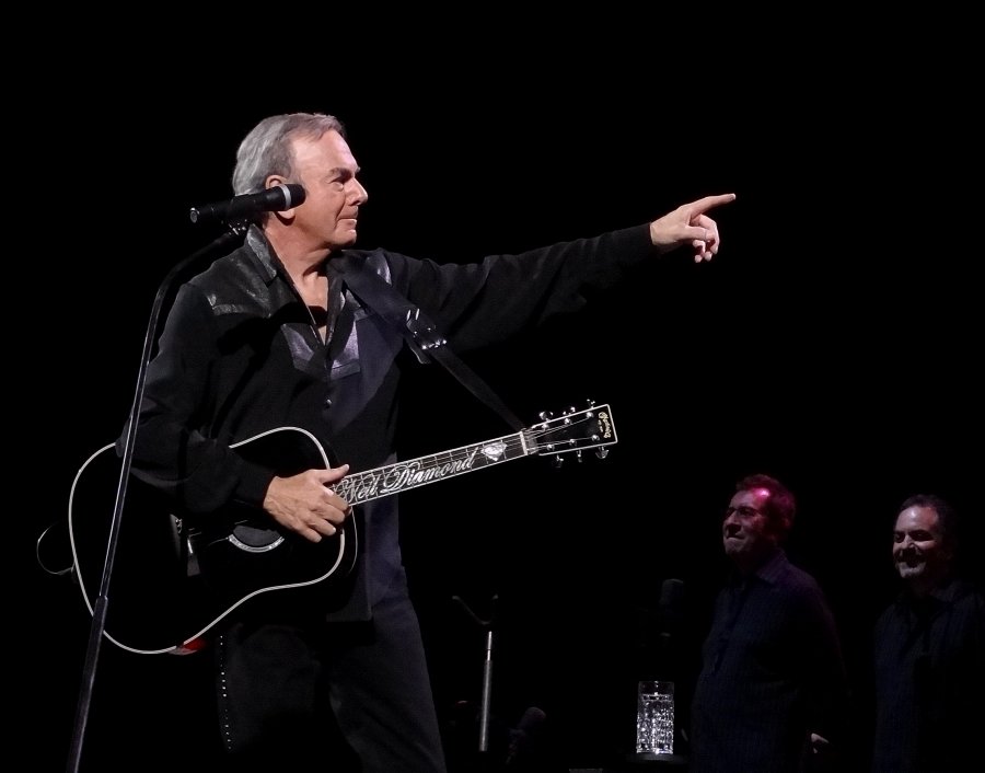 Neil Diamond Live at MGM GRAND, Las Vegas, NV  9-1-2012