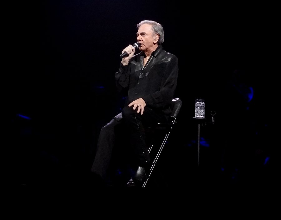 Neil Diamond Live at MGM GRAND, Las Vegas, NV  9-1-2012