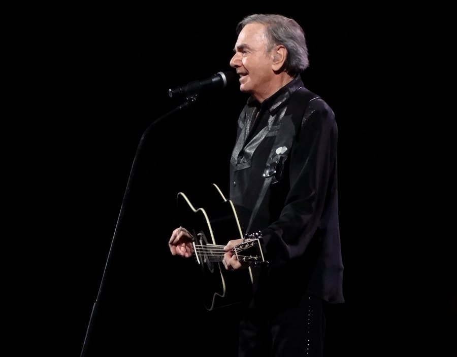 Neil Diamond Live at MGM GRAND, Las Vegas, NV  9-1-2012