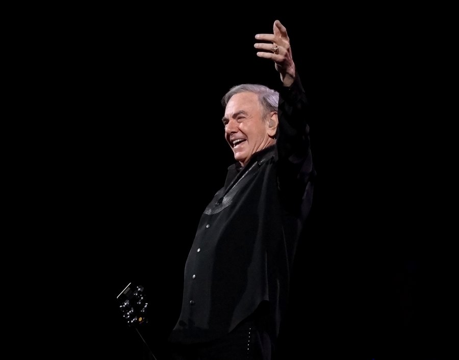 Neil Diamond Live at MGM GRAND, Las Vegas, NV  9-1-2012