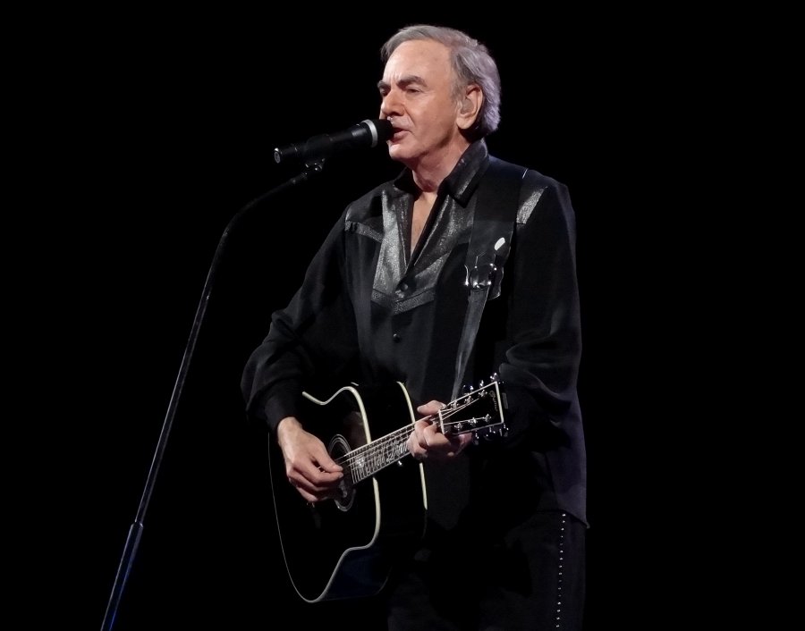 Neil Diamond Live at MGM GRAND, Las Vegas, NV  9-1-2012