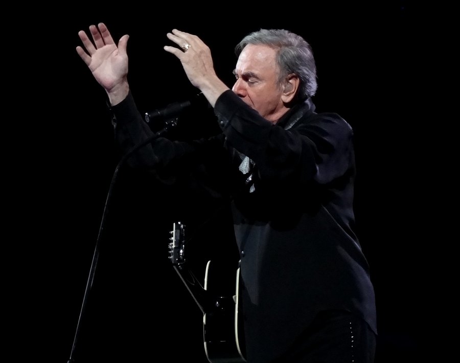 Neil Diamond Live at MGM GRAND, Las Vegas, NV  9-1-2012