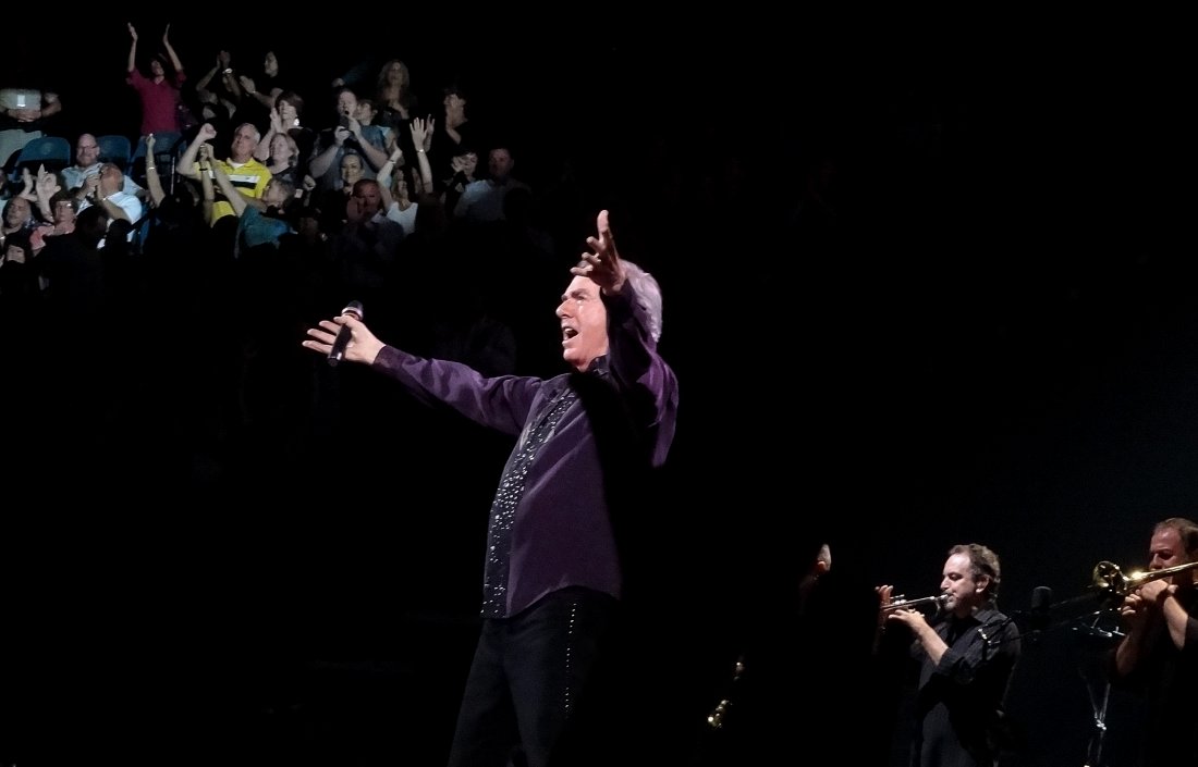 Neil Diamond Live at MGM GRAND, Las Vegas, NV  9-1-2012