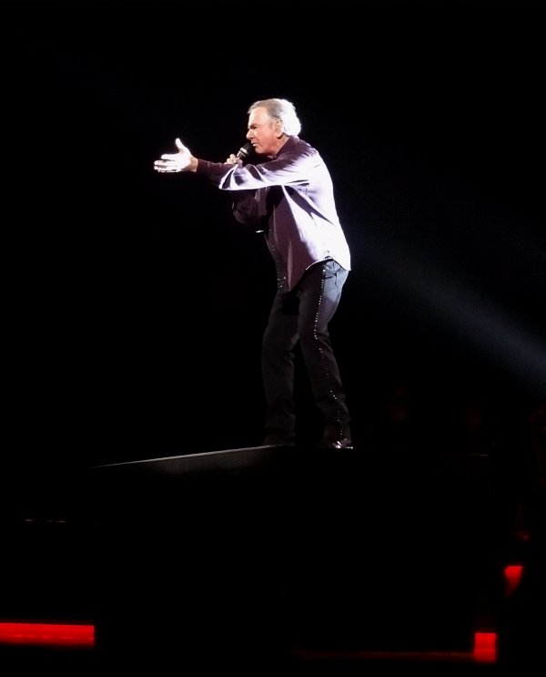 Neil Diamond Live at MGM GRAND, Las Vegas, NV  9-1-2012