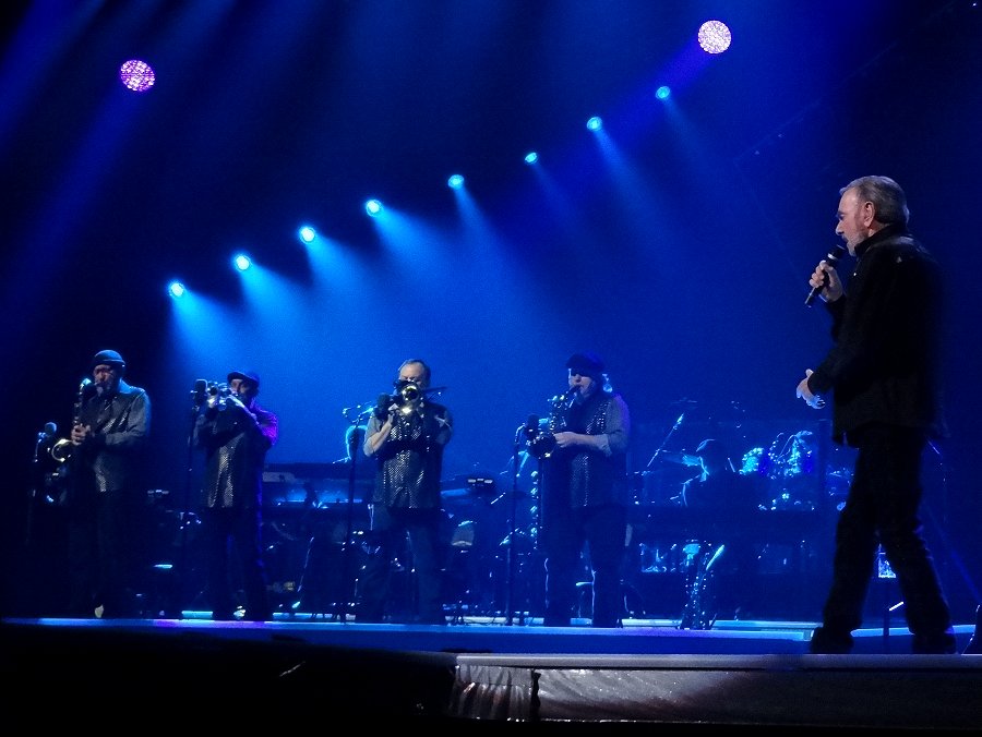 NEIL DIAMOND at Key Arena, Seattle WA 5-10-15