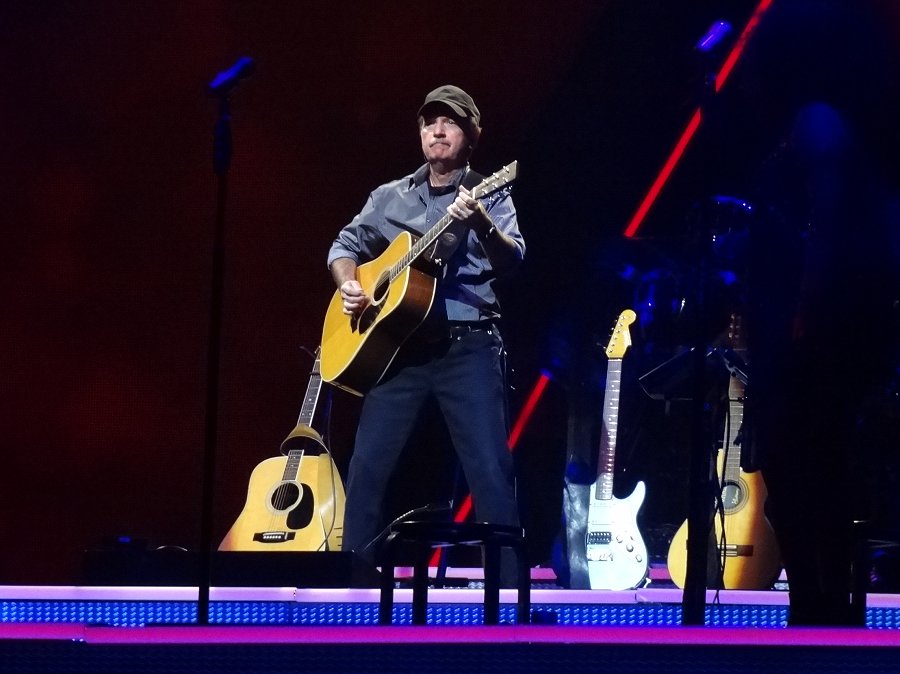 DOUG RHONE at Key Arena with NEIL DIAMOND, Seattle WA 5-10-15