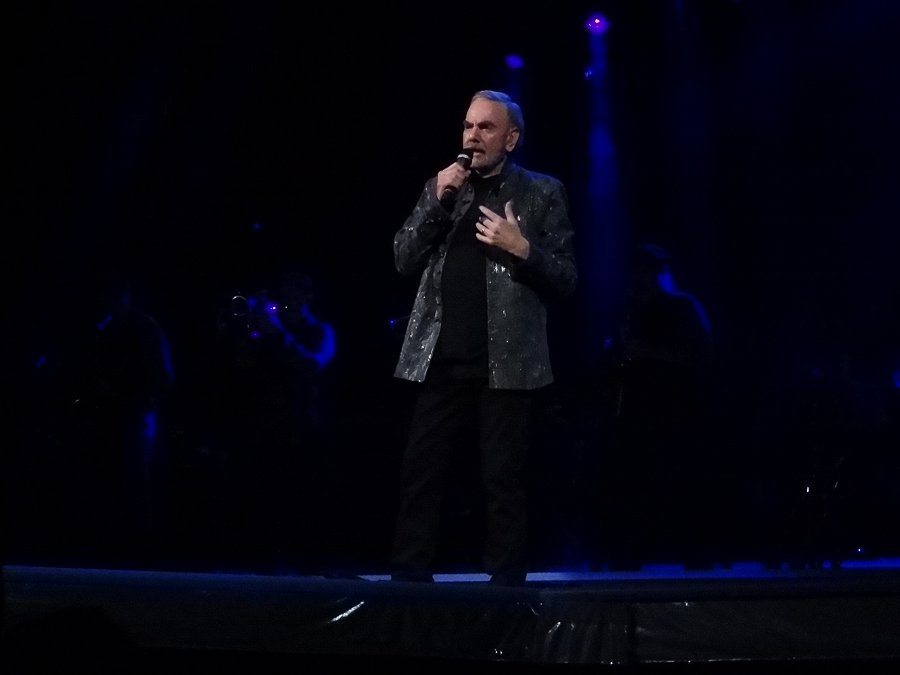 NEIL DIAMOND at Key Arena Seattle WA 5-10-15