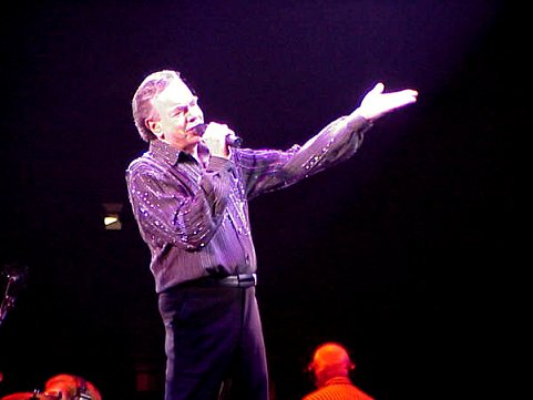 Neil Diamond in Omaha, NE 12-1-99