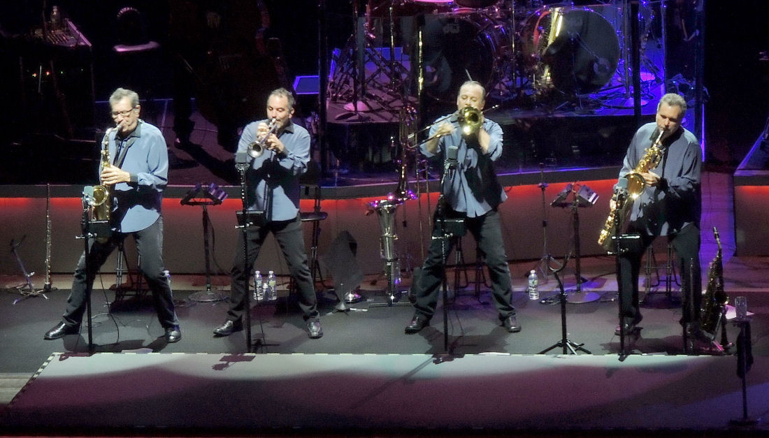 NEIL DIAMOND - Nikon at Jones Beach Theater, Wantagh NY, June 8, 2012 - Photo by Alex Westner