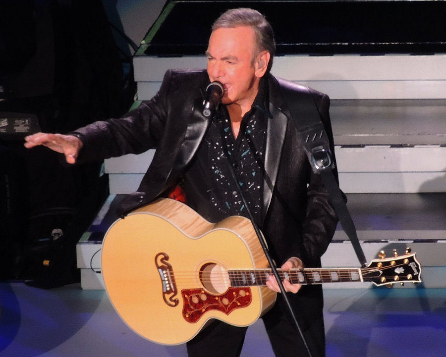 NEIL DIAMOND - Nikon at Jones Beach Theater, Wantagh NY, June 8, 2012 - Photo by Alex Westner