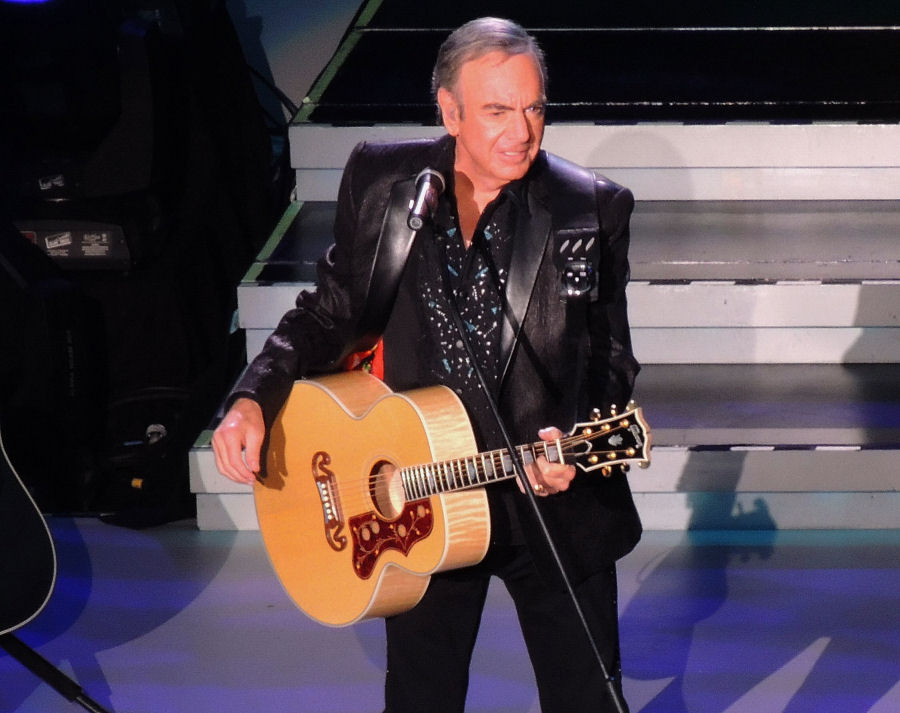 NEIL DIAMOND - Nikon at Jones Beach Theater, Wantagh NY, June 8, 2012 - Photo by Alex Westner