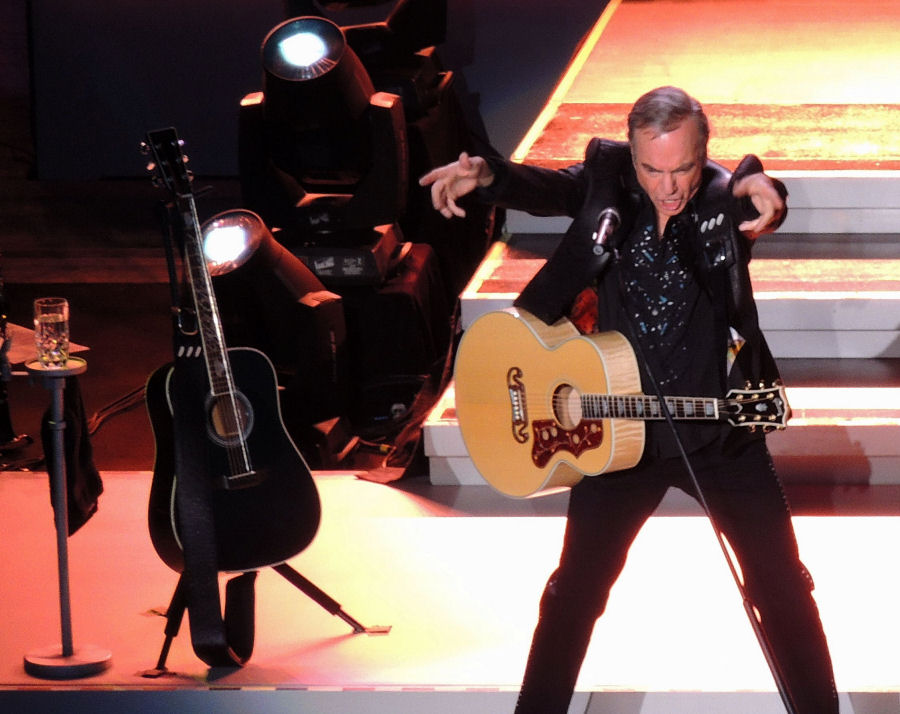 NEIL DIAMOND - Nikon at Jones Beach Theater, Wantagh NY, June 8, 2012 - Photo by Alex Westner