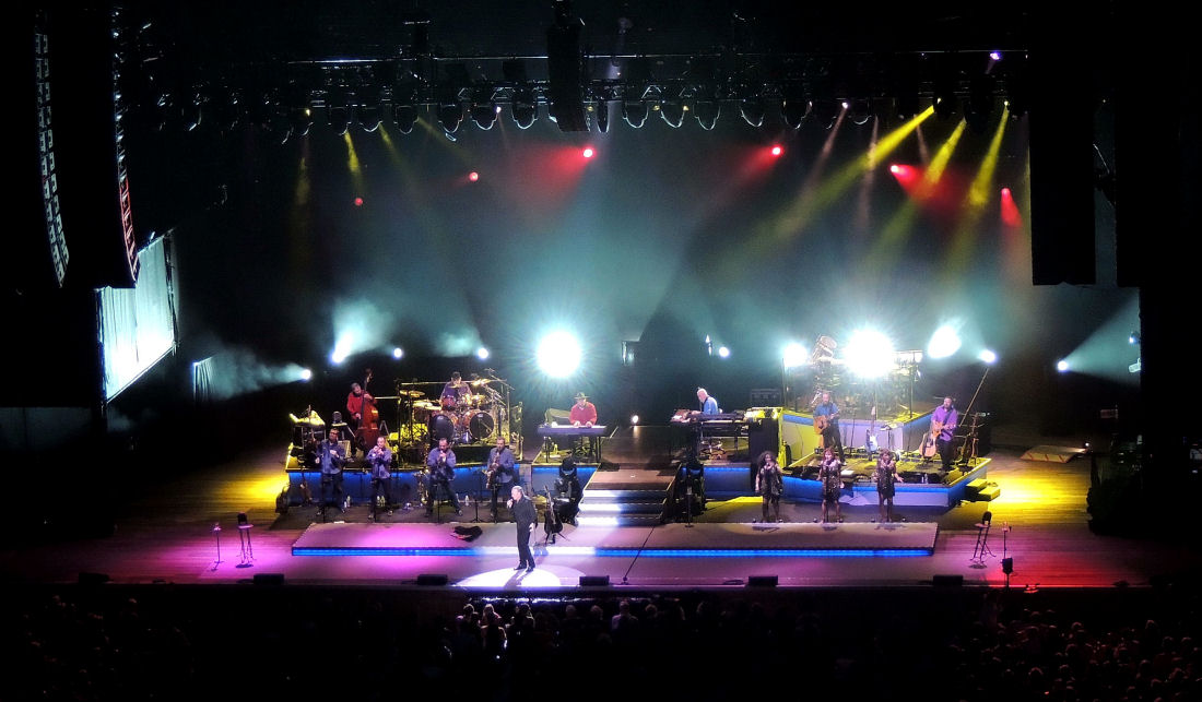 NEIL DIAMOND - Nikon at Jones Beach Theater, Wantagh NY, June 8, 2012 - Photo by Alex Westner