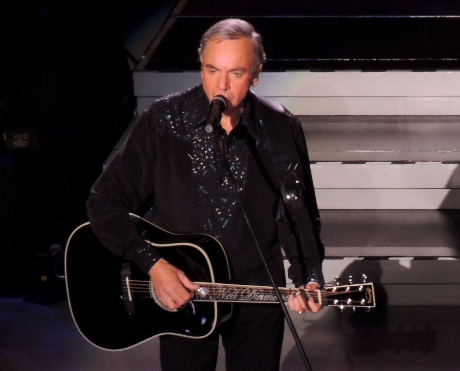 NEIL DIAMOND - Nikon at Jones Beach Theater, Wantagh NY, June 8, 2012 - Photo by Alex Westner