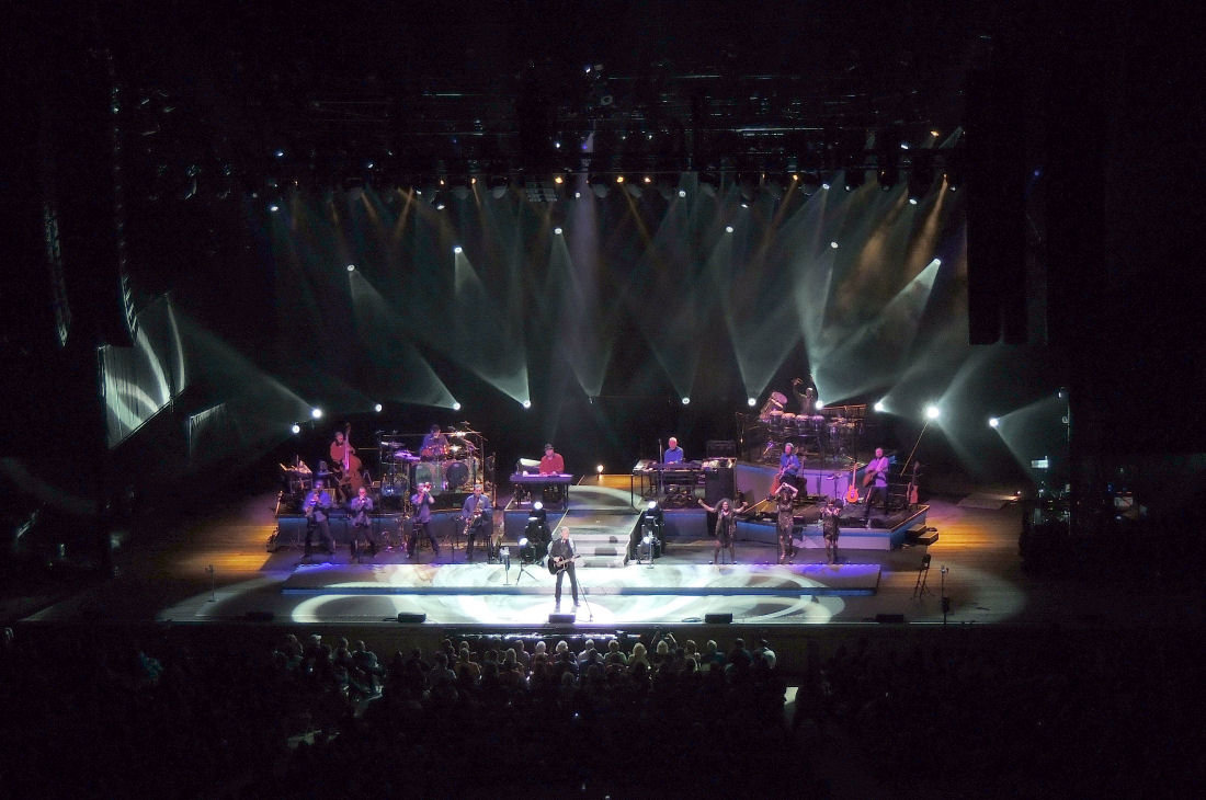 NEIL DIAMOND - Nikon at Jones Beach Theater, Wantagh NY, June 8, 2012 - Photo by Alex Westner