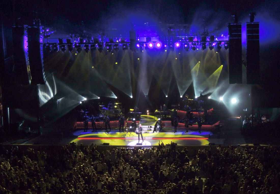 NEIL DIAMOND - Nikon at Jones Beach Theater, Wantagh NY, June 8, 2012 - Photo by Alex Westner