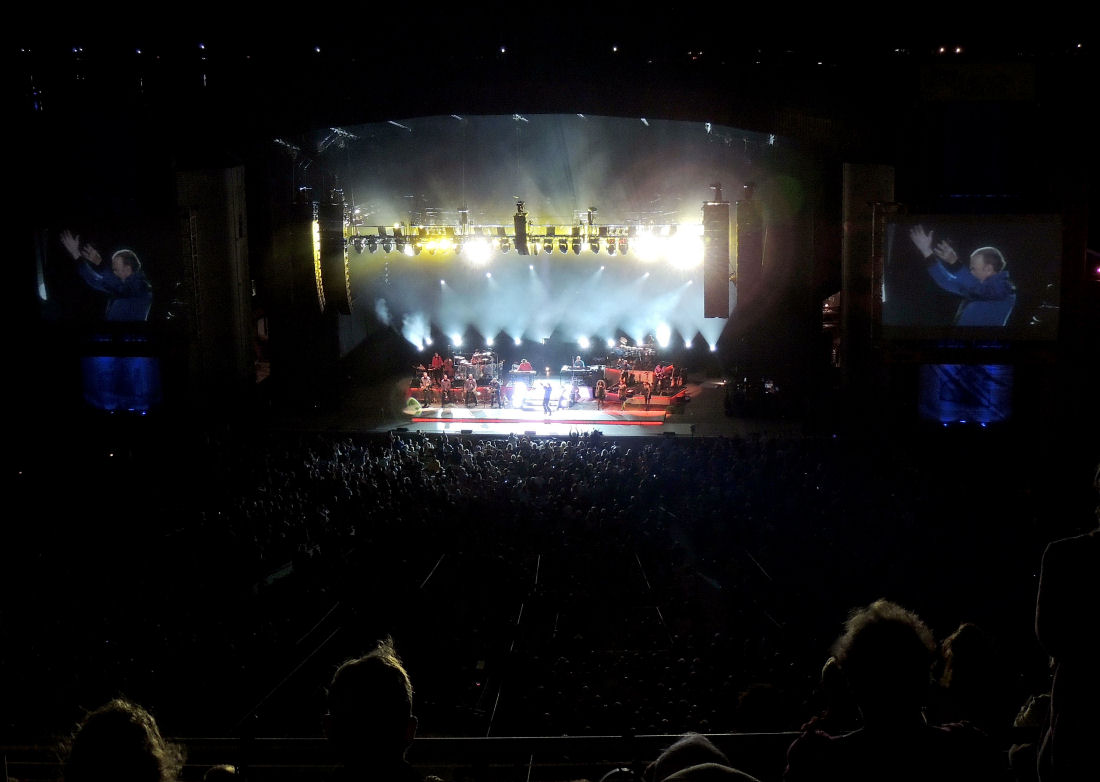 NEIL DIAMOND - Nikon at Jones Beach Theater, Wantagh NY, June 8, 2012 - Photo by Alex Westner