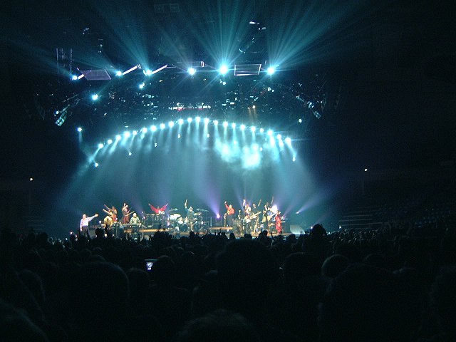 Neil Diamond and band onstage at Wilkes-Barre, PA Mar 2002