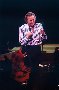 Neil Diamond  7-12-96 by Kurt Schultz